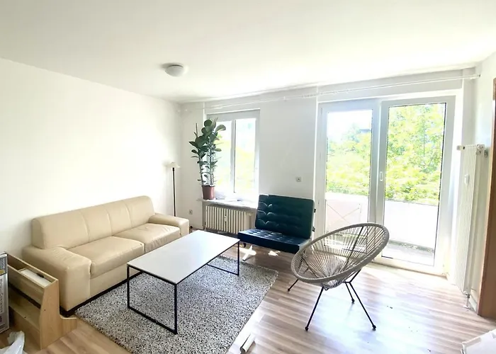 Ber, Quiet, Green, View, Near Terminal, Berlin Parking Daire Schönefeld